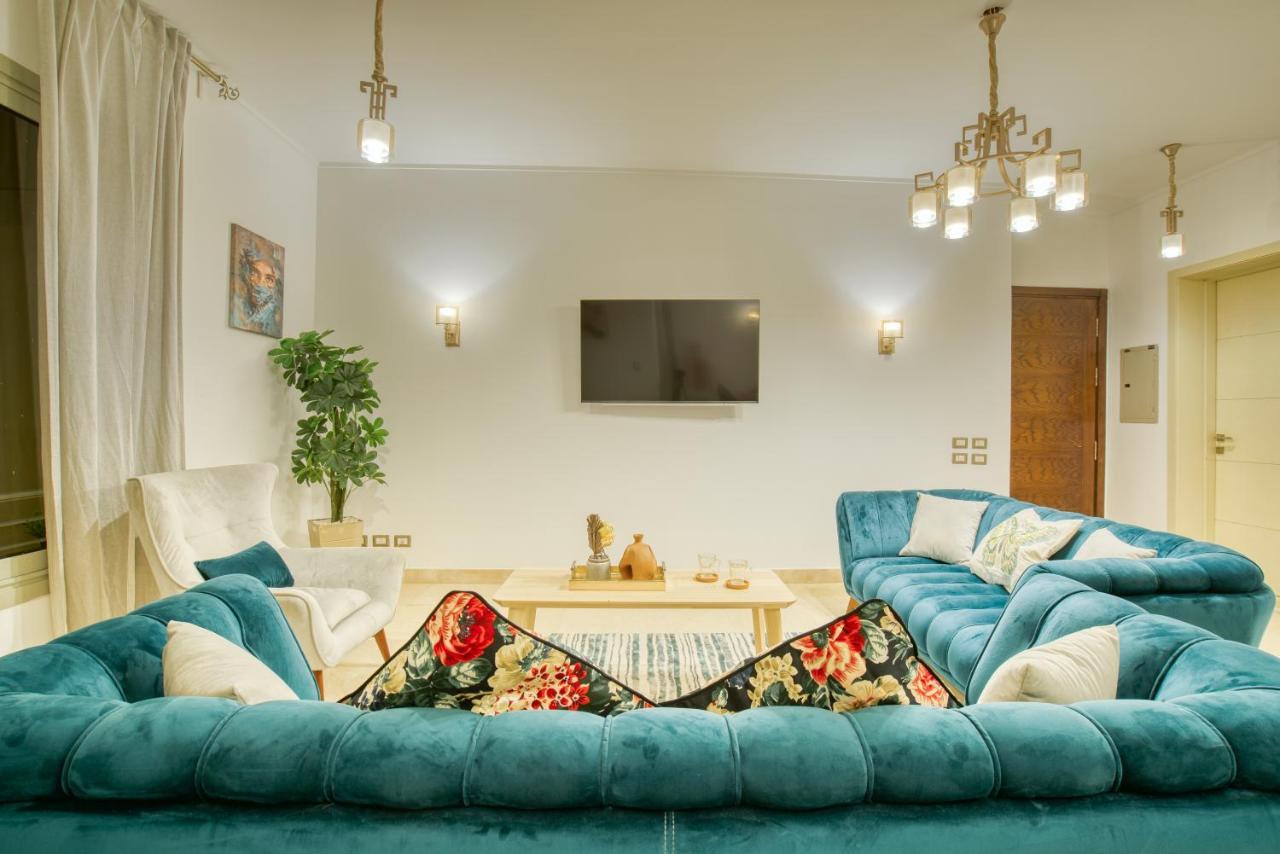 The Suites Near Auc By Elegant Cairo Exterior photo