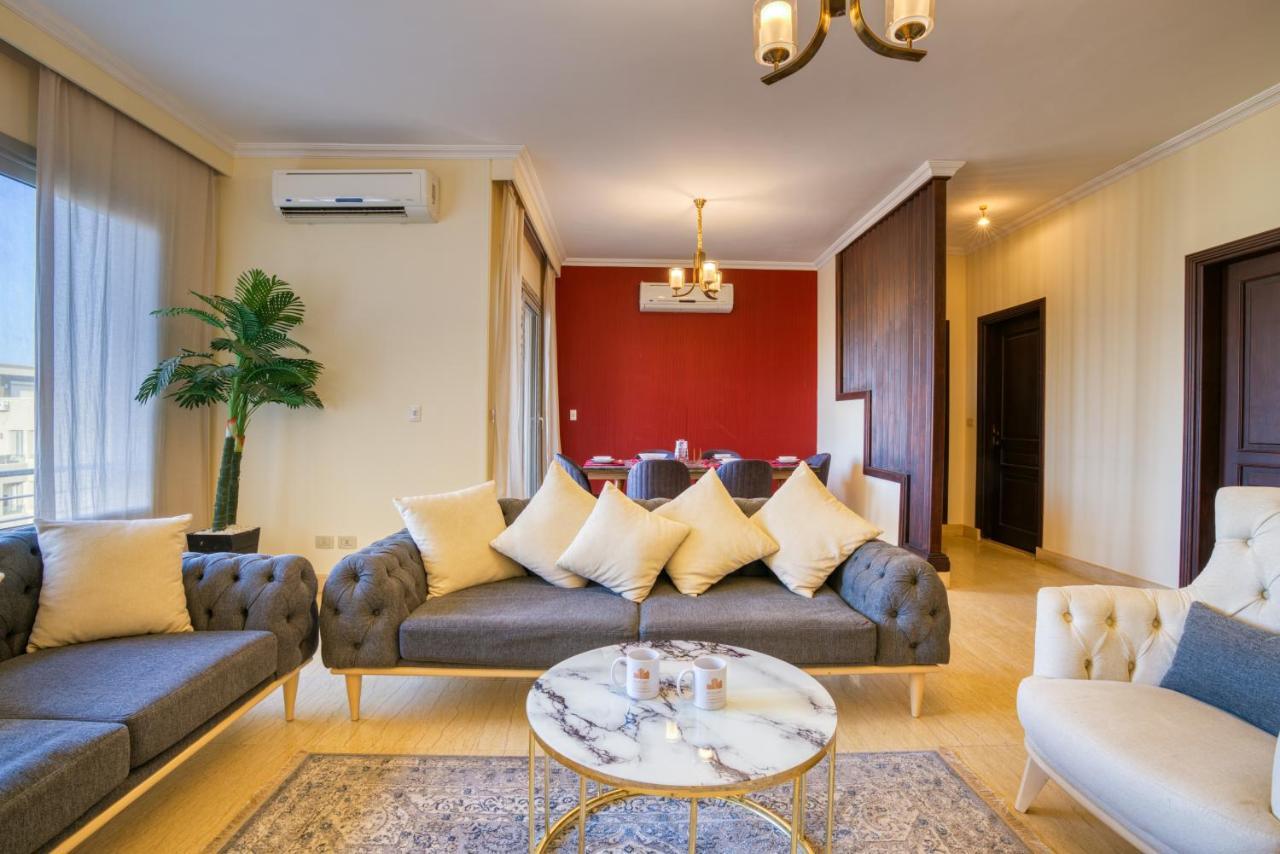 The Suites Near Auc By Elegant Cairo Exterior photo