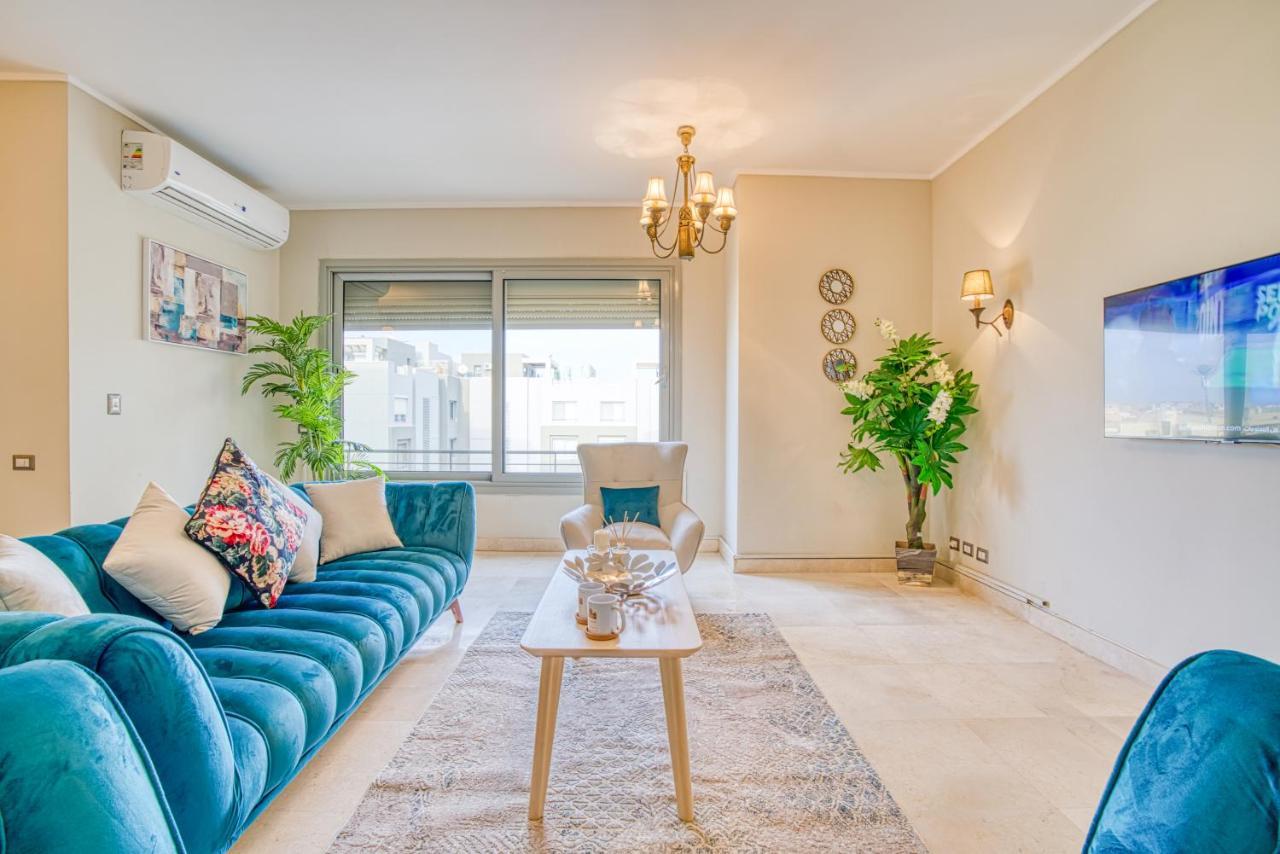 The Suites Near Auc By Elegant Cairo Exterior photo