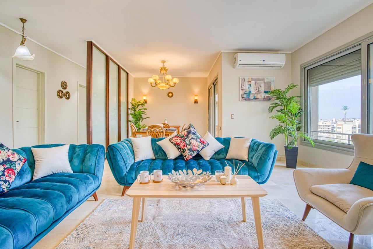 The Suites Near Auc By Elegant Cairo Exterior photo