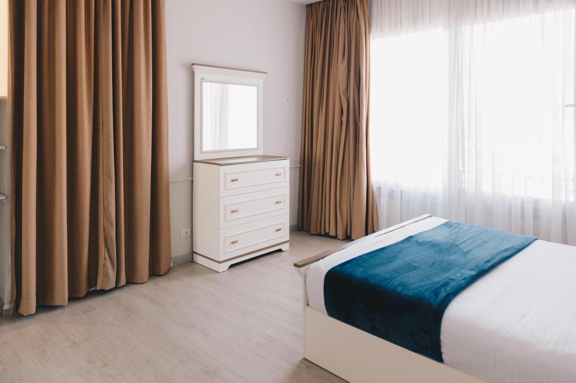 The Suites Near Auc By Elegant Cairo Exterior photo